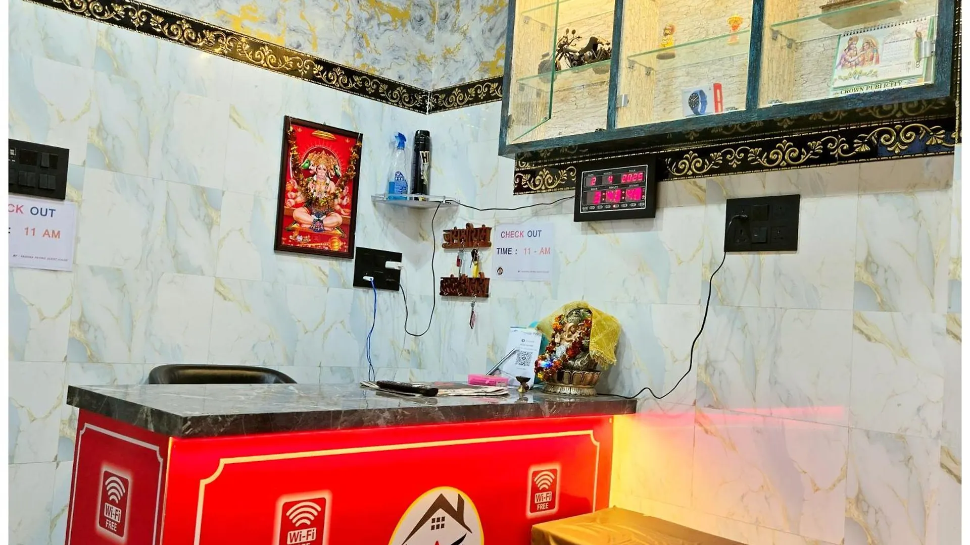 Vns - Hotel Premium Kashika Guest House - Best Hospitality & Comfortable Room In Varanasi - Full Air Conditioning Rooms - Free Wi-Fi & - Best Guest House In Varanasi